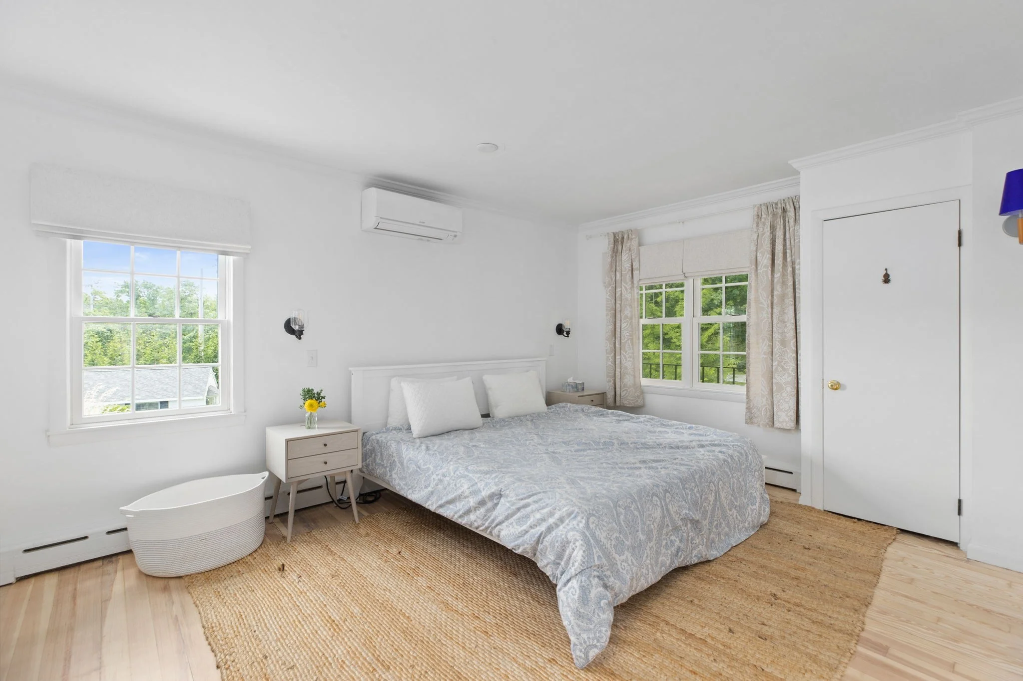 4 bed, 2 bath apartment for rent at 92 Atlantic Ave, Cohasset — photo 16 of 27
