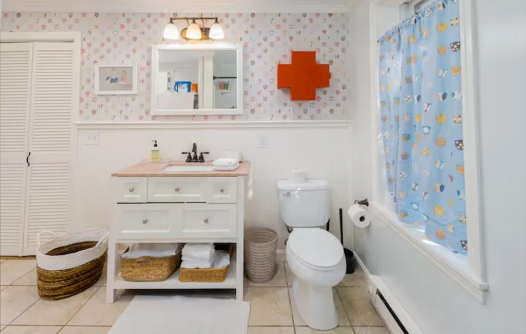 1 bed, 1 bath apartment for rent at 92 Atlantic   Cottage, Cohasset — photo 9 of 11