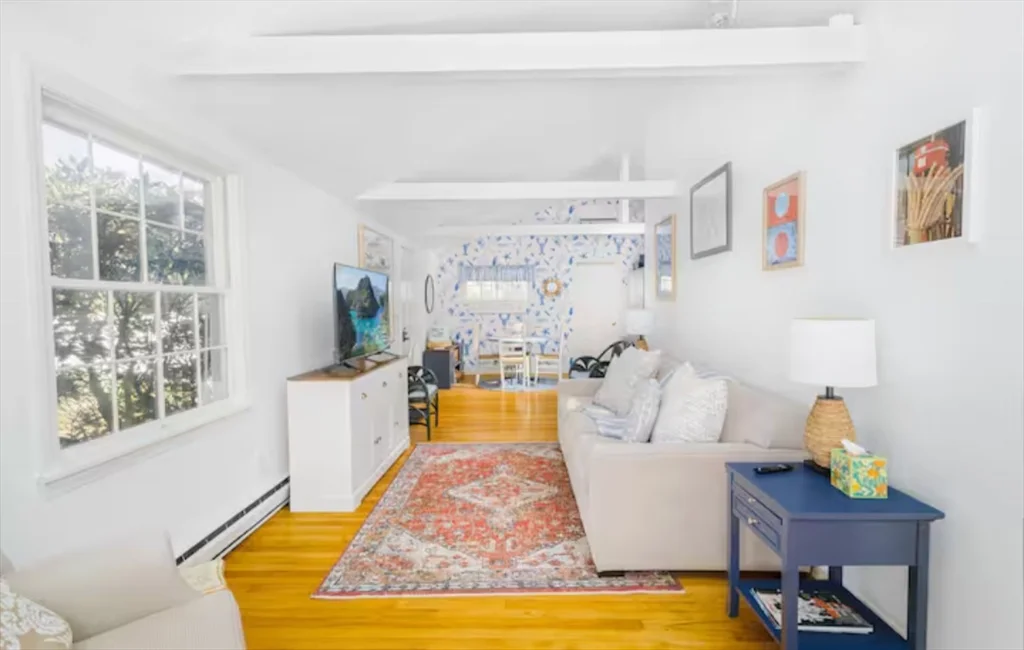 1 bed, 1 bath apartment for rent at 92 Atlantic   Cottage, Cohasset — photo 6 of 11