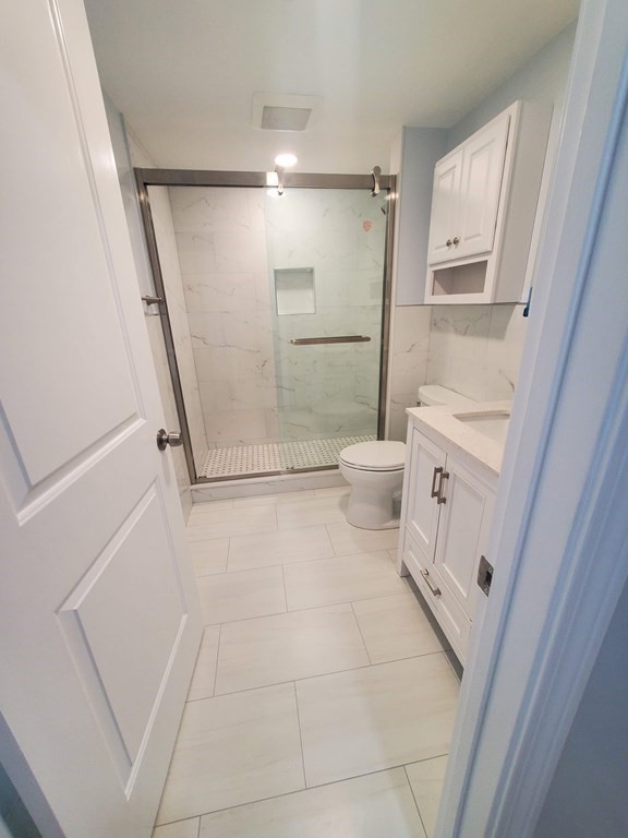 3 bed, 3 bath apartment for rent at 92 Auckland St Unit 2, Dorchester — photo 8 of 20