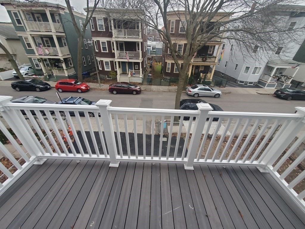 3 bed, 3 bath apartment for rent at 92 Auckland St Unit 2, Dorchester — photo 17 of 20