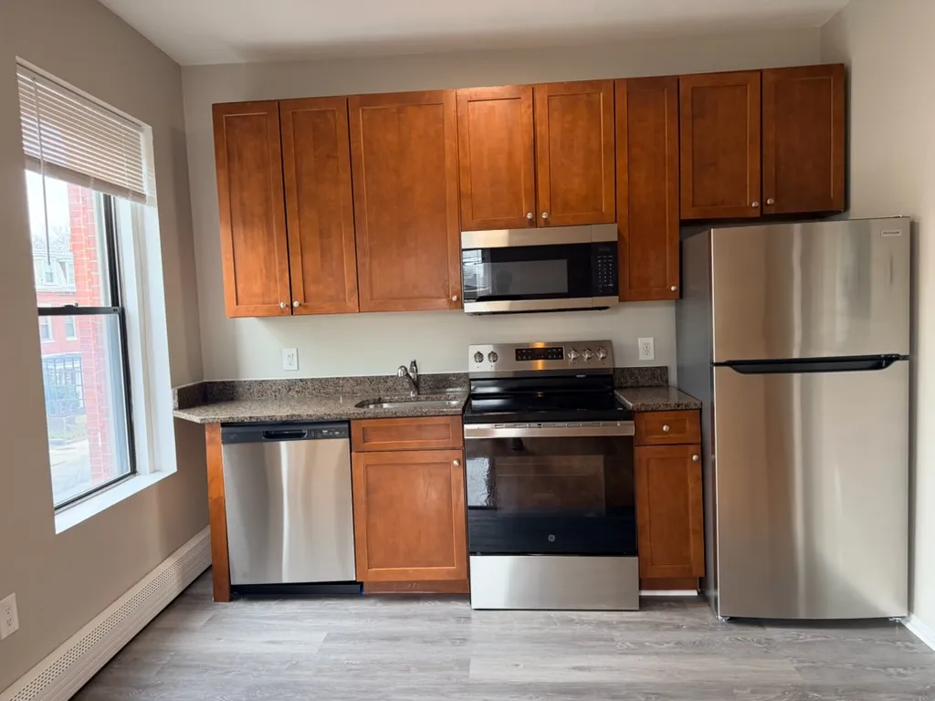 1 bed, 1 bath apartment for rent at 92 Blue Hill Ave Unit 4, Roxbury — photo 2 of 10
