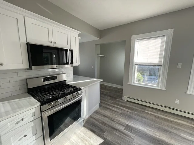 2 bed, 1 bath apartment for rent at 92 Brook St Unit 1, Quincy — photo 2 of 9