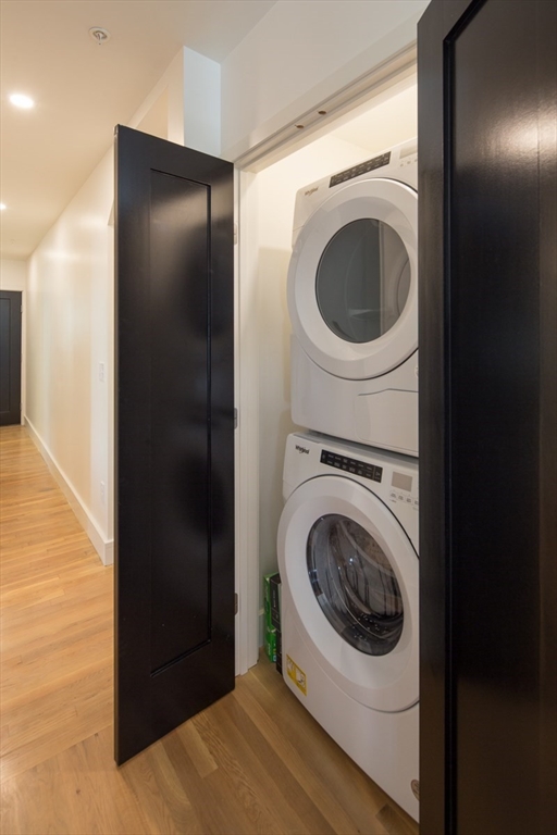 4 bed, 4+ bath apartment for rent at 92 Brown St Unit 2, Waltham — photo 5 of 20