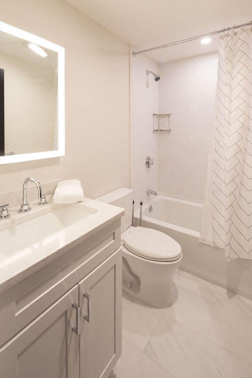 4 bed, 4+ bath apartment for rent at 92 Brown St Unit 2, Waltham — photo 16 of 20
