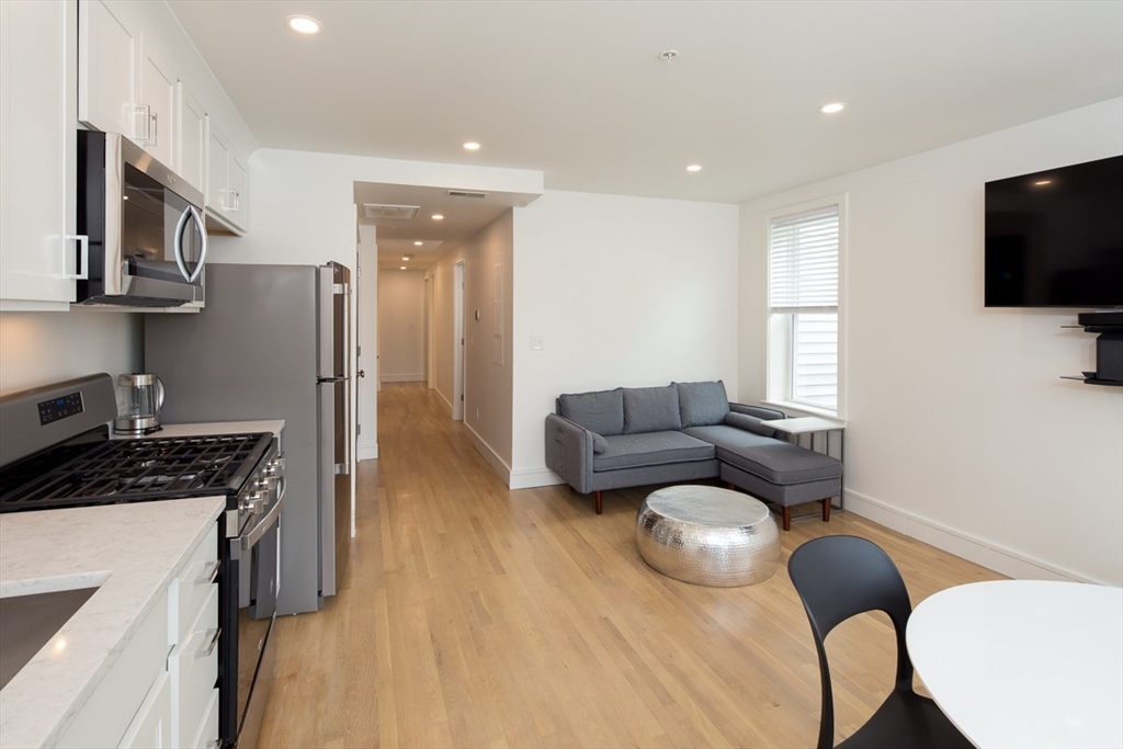 3 bed, 2 bath apartment for rent at 92 Brown St Unit 3, Waltham — photo 2 of 17