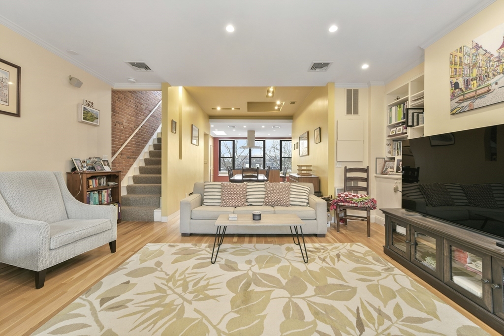 2 bed, 1.5 bath apartment for rent at 92 Chandler St Unit 3, South End — photo 9 of 15