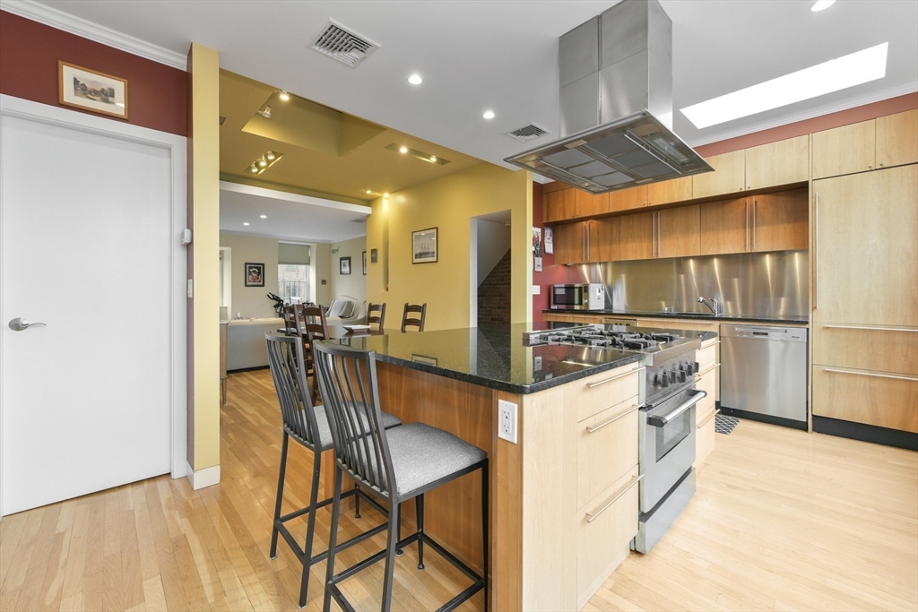2 bed, 1.5 bath apartment for rent at 92 Chandler St Unit 3, South End — photo 5 of 15