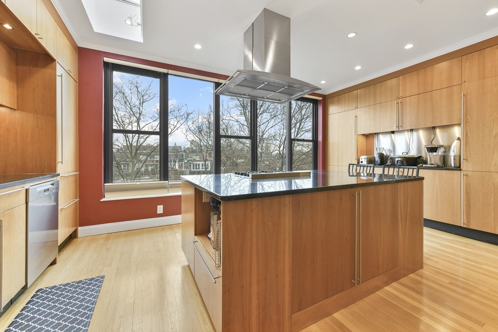 2 bed, 1.5 bath apartment for rent at 92 Chandler St Unit 3, South End