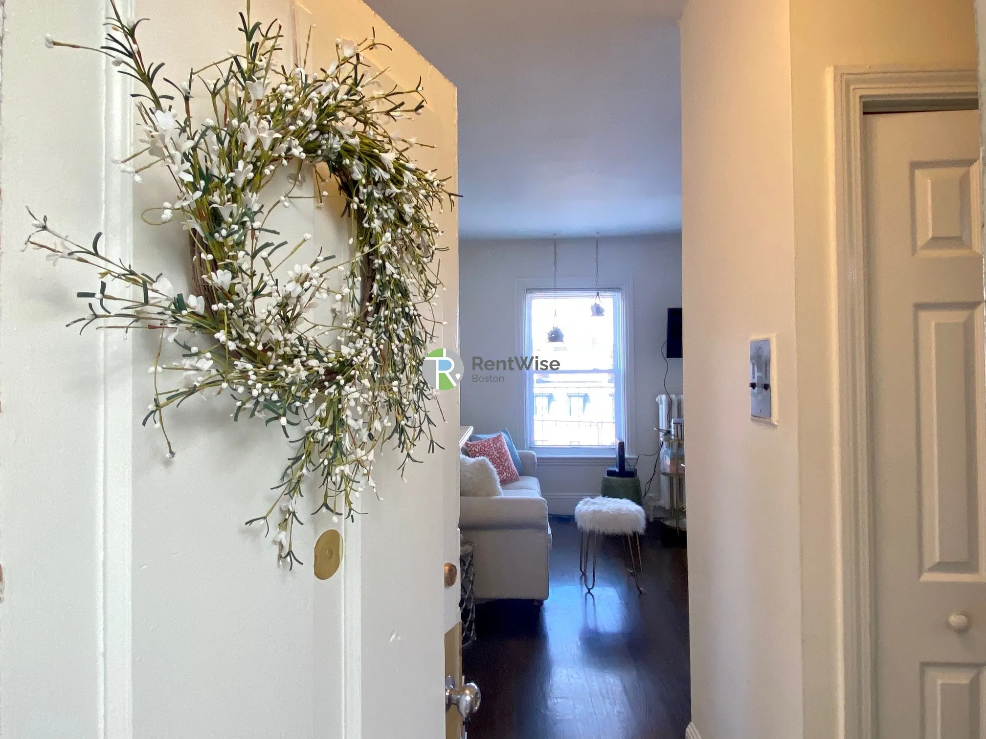 Studio bed, 1 bath apartment for rent at 92 Charles St Unit 53, Beacon Hill