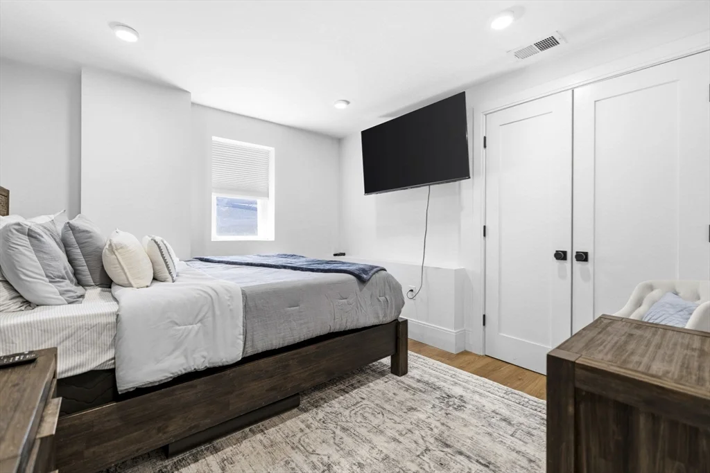 2 bed, 1 bath apartment for rent at 92 Chelsea St Unit 1, East Boston — photo 8 of 14
