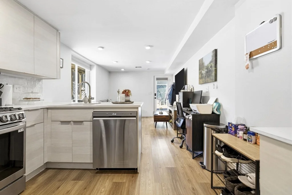 2 bed, 1 bath apartment for rent at 92 Chelsea St Unit 1, East Boston — photo 3 of 14