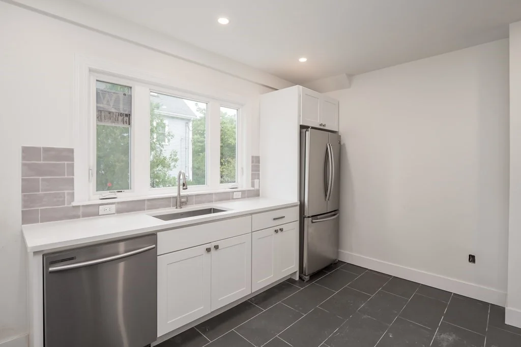 2 bed, 1 bath apartment for rent at 92 Clinton Pl Unit 1, Newton — photo 12 of 26