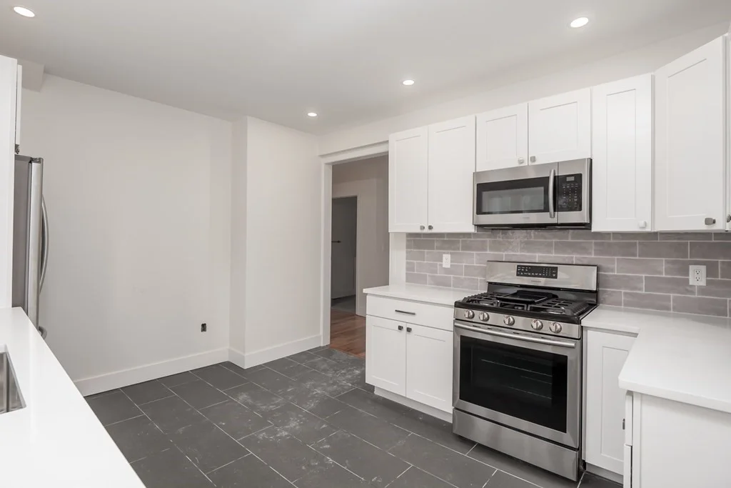 2 bed, 1 bath apartment for rent at 92 Clinton Pl Unit 1, Newton — photo 9 of 26