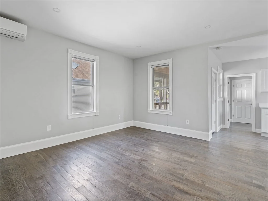 3 bed, 1 bath apartment for rent at 92 Coleman St Unit 2, Dorchester — photo 8 of 19