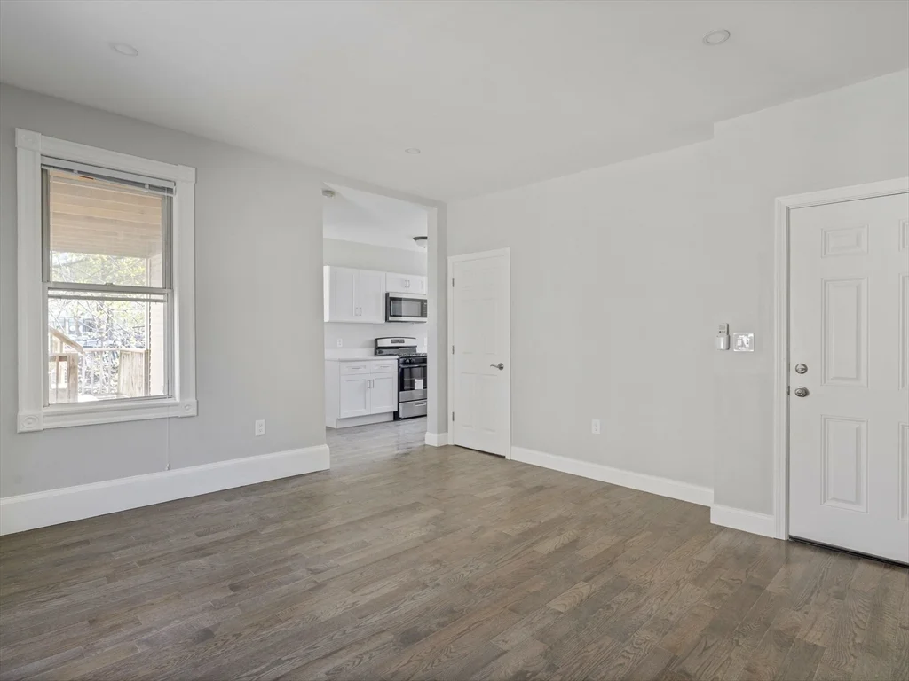 3 bed, 1 bath apartment for rent at 92 Coleman St Unit 2, Dorchester — photo 4 of 19