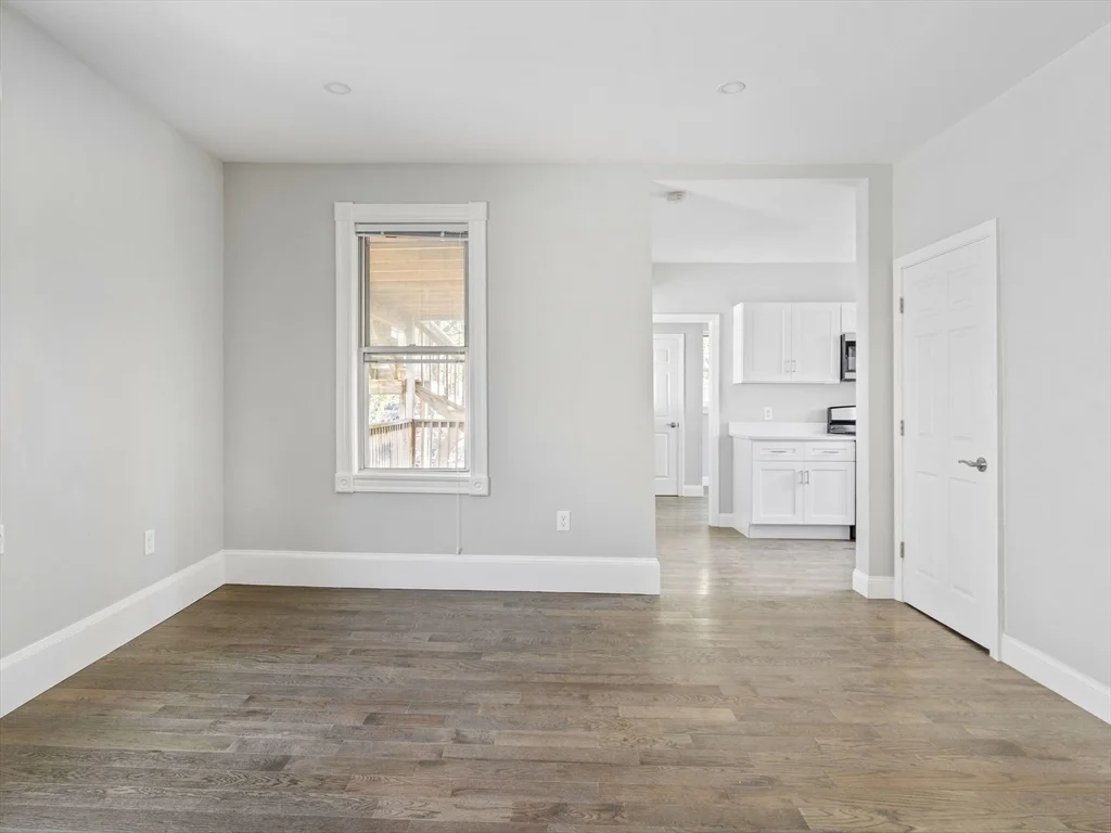 3 bed, 1 bath apartment for rent at 92 Coleman St Unit 2, Dorchester — photo 5 of 19