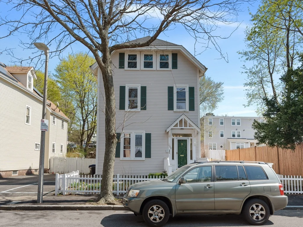 1 bed, 1 bath apartment for rent at 92 Coleman Unit 3, Dorchester — photo 13 of 14