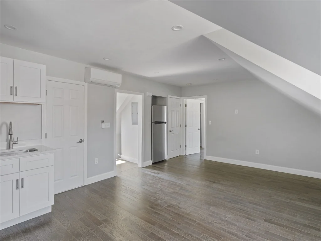 1 bed, 1 bath apartment for rent at 92 Coleman Unit 3, Dorchester — photo 5 of 14