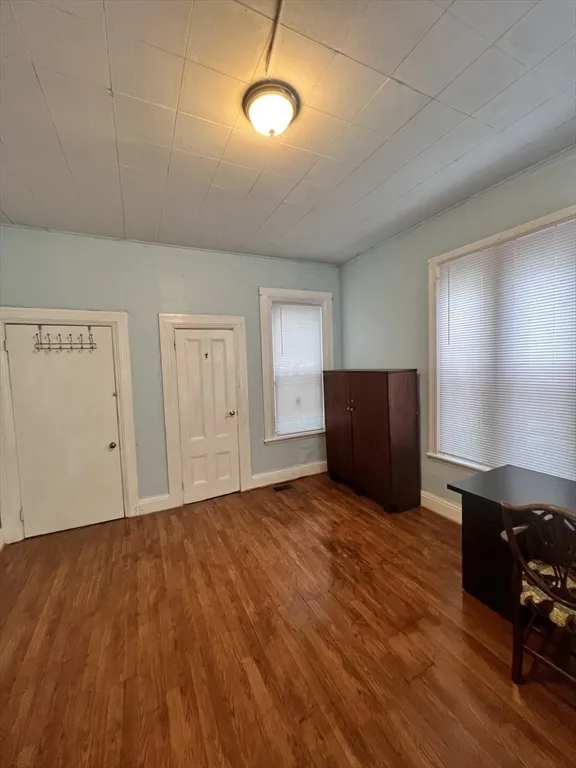 2 bed, 1 bath apartment for rent at 92 Columbia St Unit 1, The Port — photo 11 of 13
