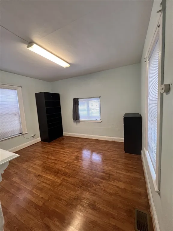 2 bed, 1 bath apartment for rent at 92 Columbia St Unit 1, The Port — photo 10 of 13
