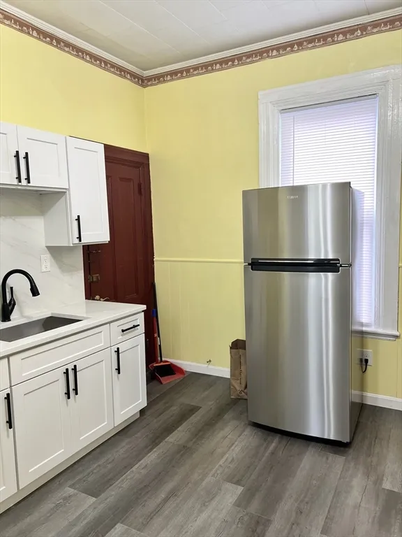 2 bed, 1 bath apartment for rent at 92 Columbia St Unit 1, The Port — photo 2 of 13