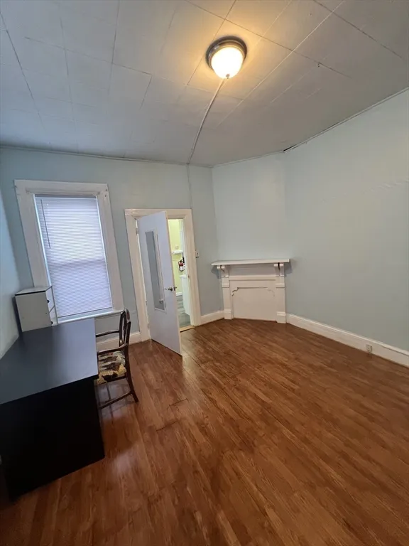 2 bed, 1 bath apartment for rent at 92 Columbia St Unit 1, The Port — photo 6 of 13