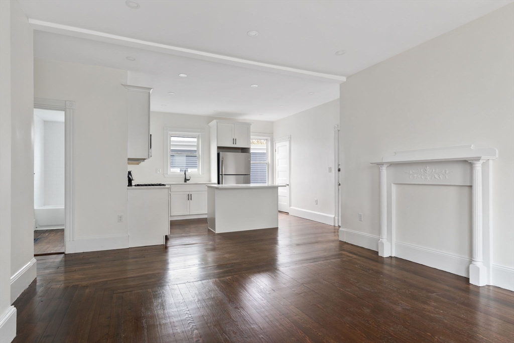 4 bed, 2 bath apartment for rent at 92 Day Unit 1, Jamaica Plain — photo 4 of 20