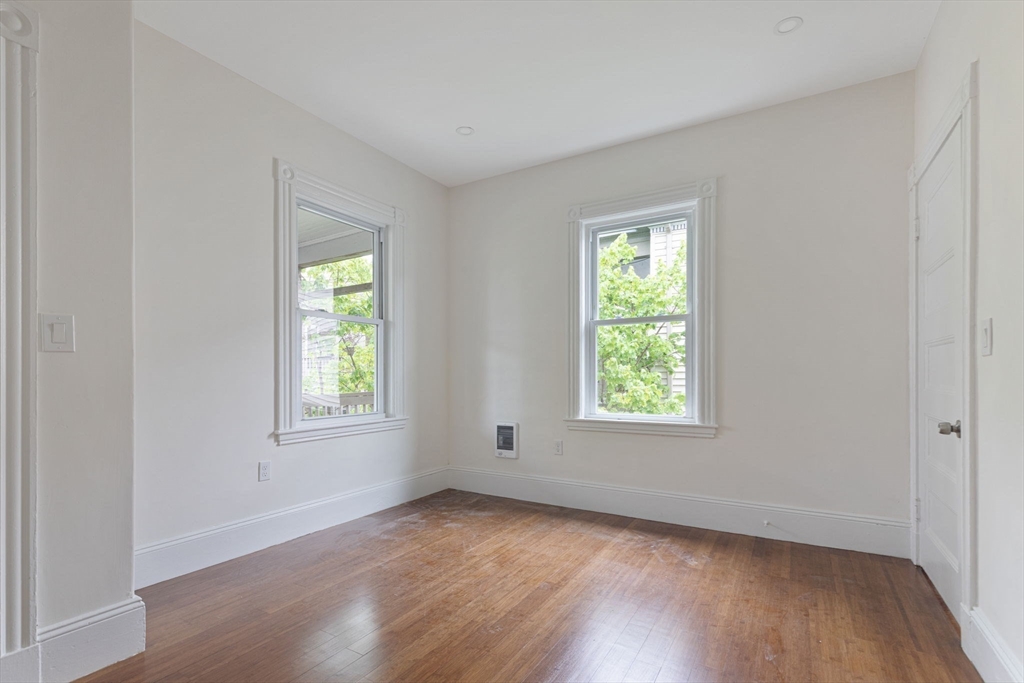 4 bed, 2 bath apartment for rent at 92 Day Unit 1, Jamaica Plain — photo 9 of 20