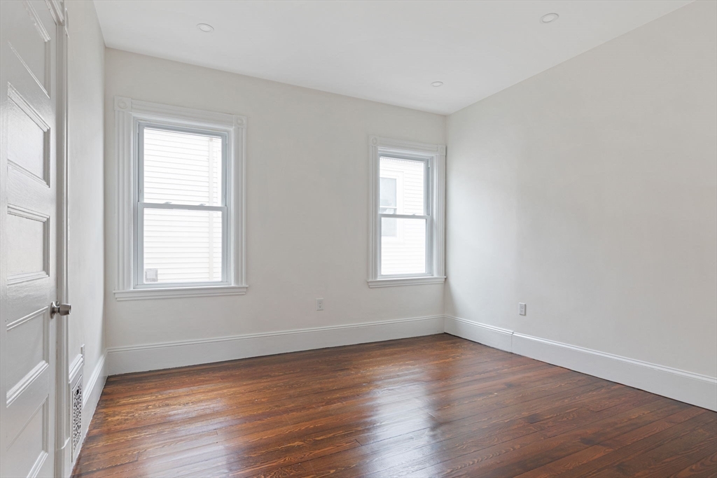 4 bed, 2 bath apartment for rent at 92 Day Unit 1, Jamaica Plain — photo 8 of 20