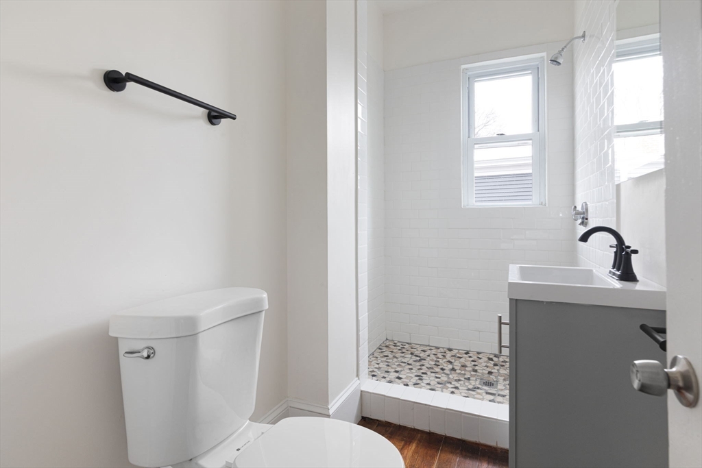 4 bed, 2 bath apartment for rent at 92 Day Unit 1, Jamaica Plain — photo 19 of 20