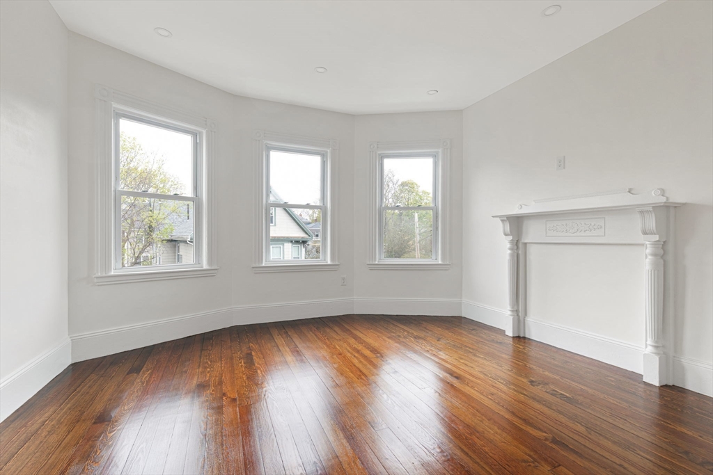 4 bed, 2 bath apartment for rent at 92 Day Unit 1, Jamaica Plain — photo 16 of 20