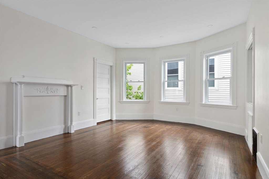 4 bed, 2 bath apartment for rent at 92 Day Unit 1, Jamaica Plain — photo 10 of 20
