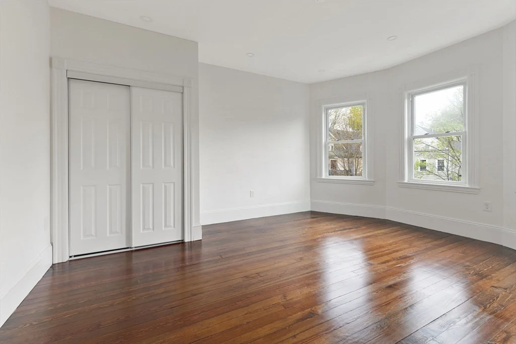 4 bed, 2 bath apartment for rent at 92 Day Unit 2, Jamaica Plain — photo 11 of 14