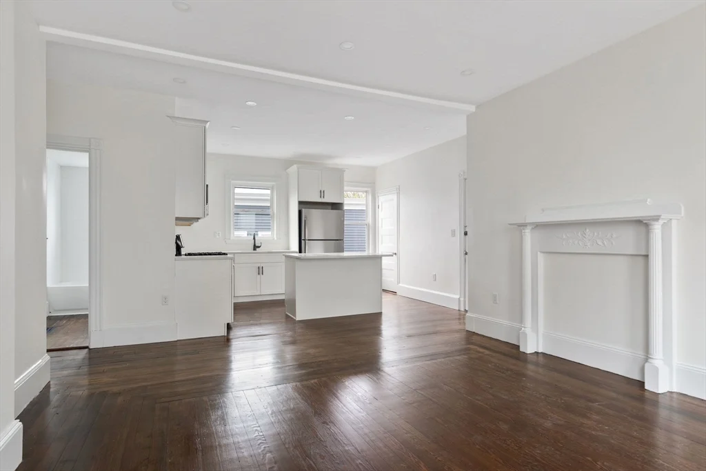 4 bed, 2 bath apartment for rent at 92 Day Unit 2, Jamaica Plain — photo 6 of 14