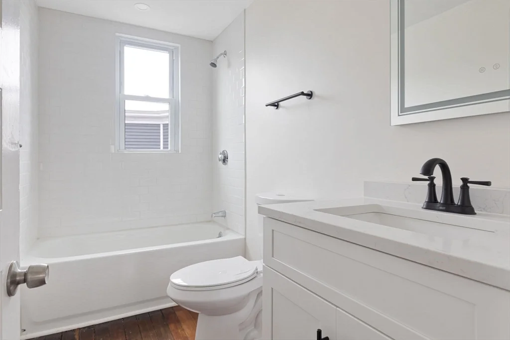 4 bed, 2 bath apartment for rent at 92 Day Unit 2, Jamaica Plain — photo 12 of 14