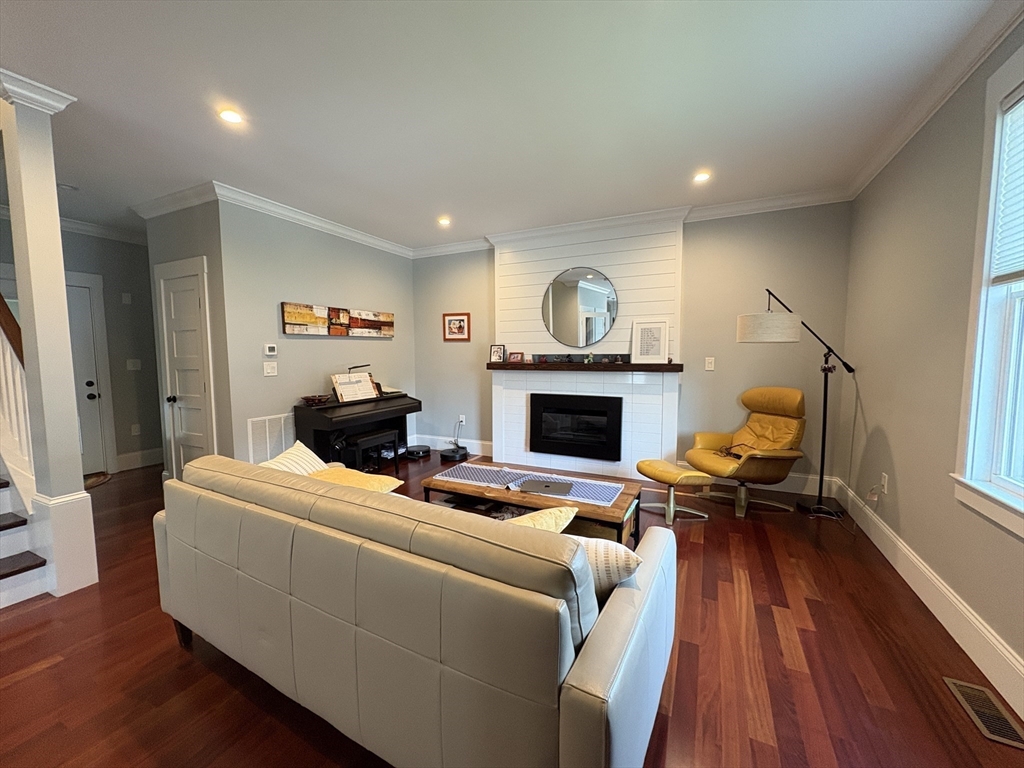 4 bed, 3 bath apartment for rent at 92 Dothan St, Arlington — photo 8 of 28