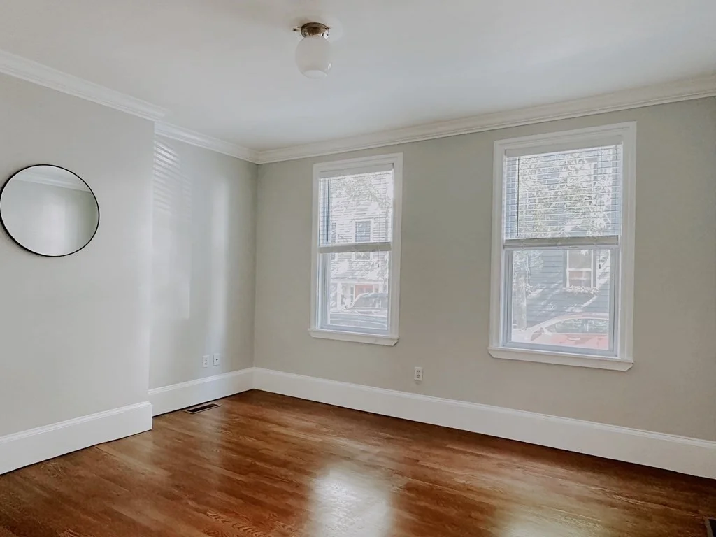 1 bed, 1 bath apartment for rent at 92 Elm St Unit 1, Charlestown — photo 4 of 9