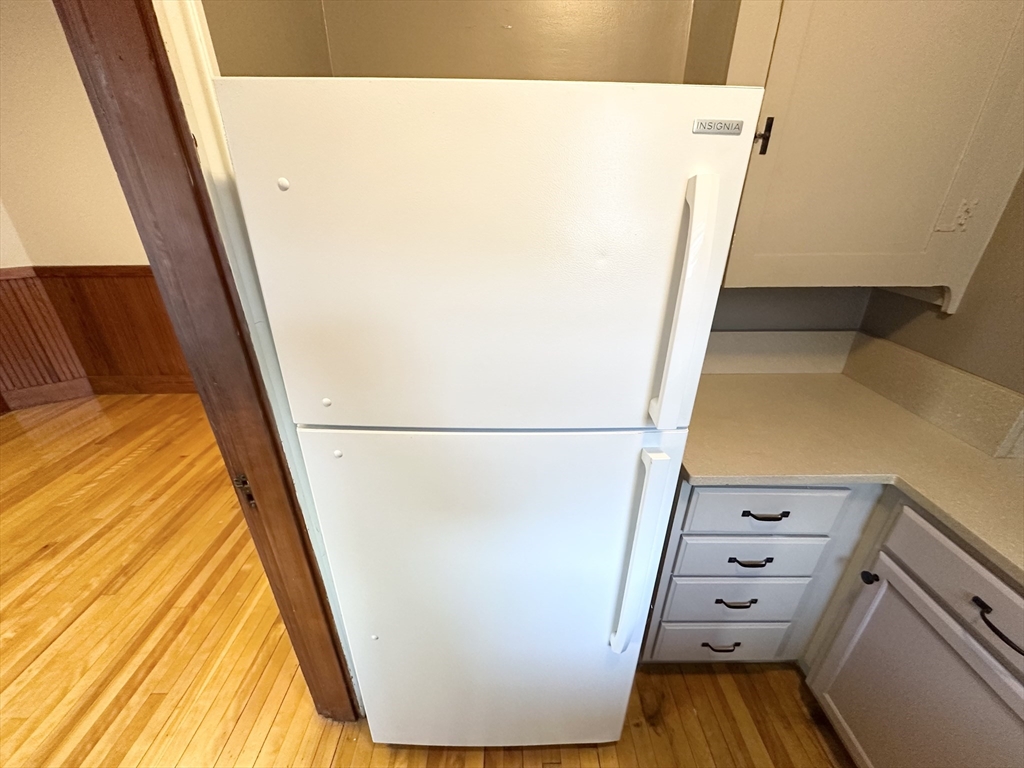 1 bed, 1 bath apartment for rent at 92 Everett St Unit 2, South Lawrence — photo 7 of 9