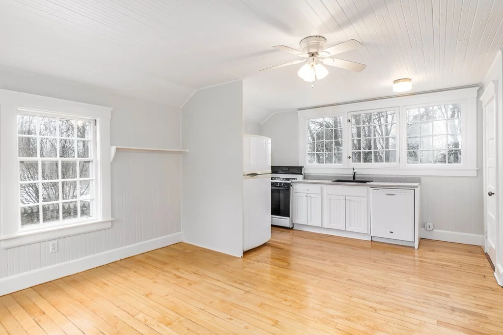 2 bed, 1 bath apartment for rent at 92 Farmers Row Unit 0, Groton — photo 8 of 30