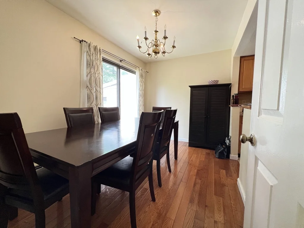 3 bed, 2 bath apartment for rent at 92 Fifer Ln Unit 92, Lexington — photo 7 of 24