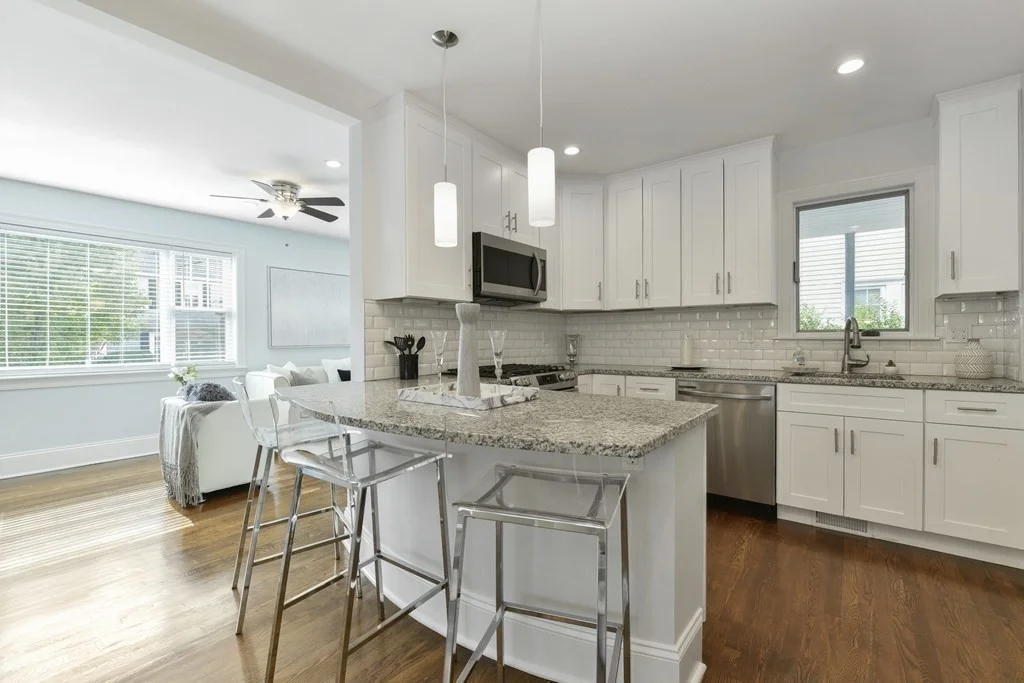 3 bed, 3 bath apartment for rent at 92 Fitchburg St Unit 1, Watertown — photo 4 of 28
