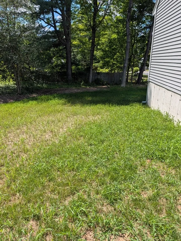 3 bed, 2 bath apartment for rent at 92 Forest St, Middleboro — photo 3 of 29