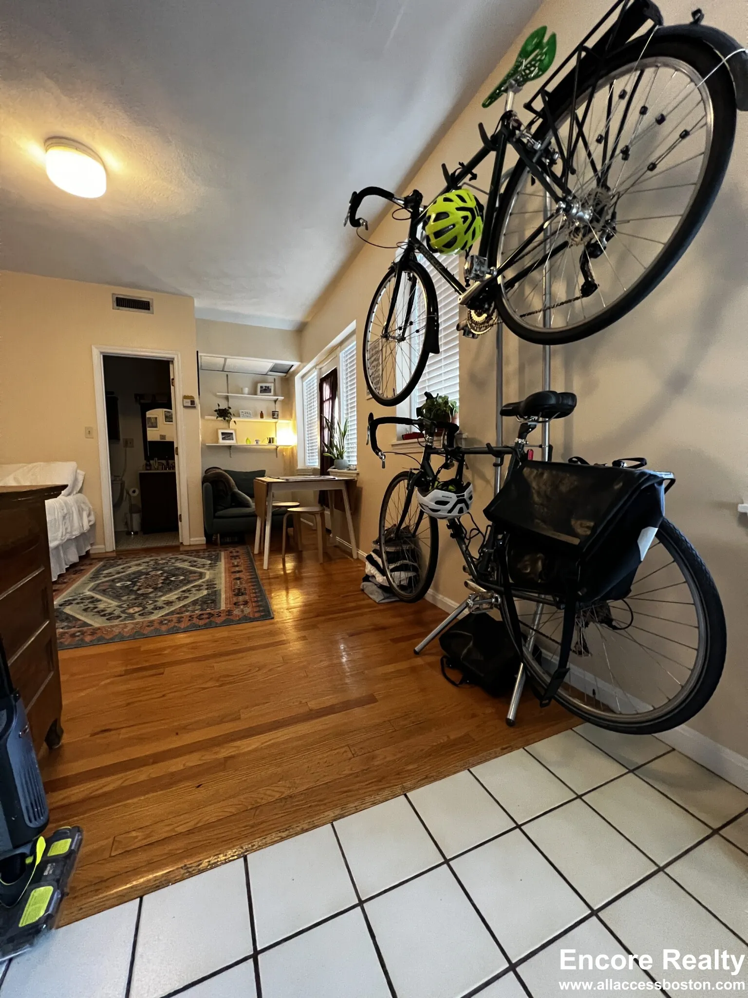 Studio bed, 1 bath apartment for rent at 92 Gordon St Unit 205, Brighton — photo 5 of 18