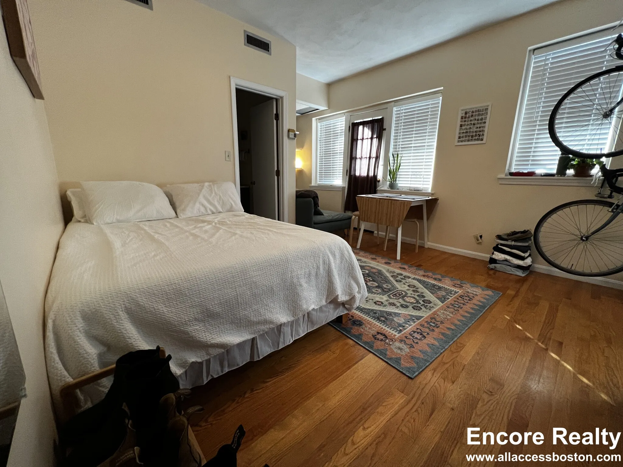 Studio bed, 1 bath apartment for rent at 92 Gordon St Unit 205, Brighton