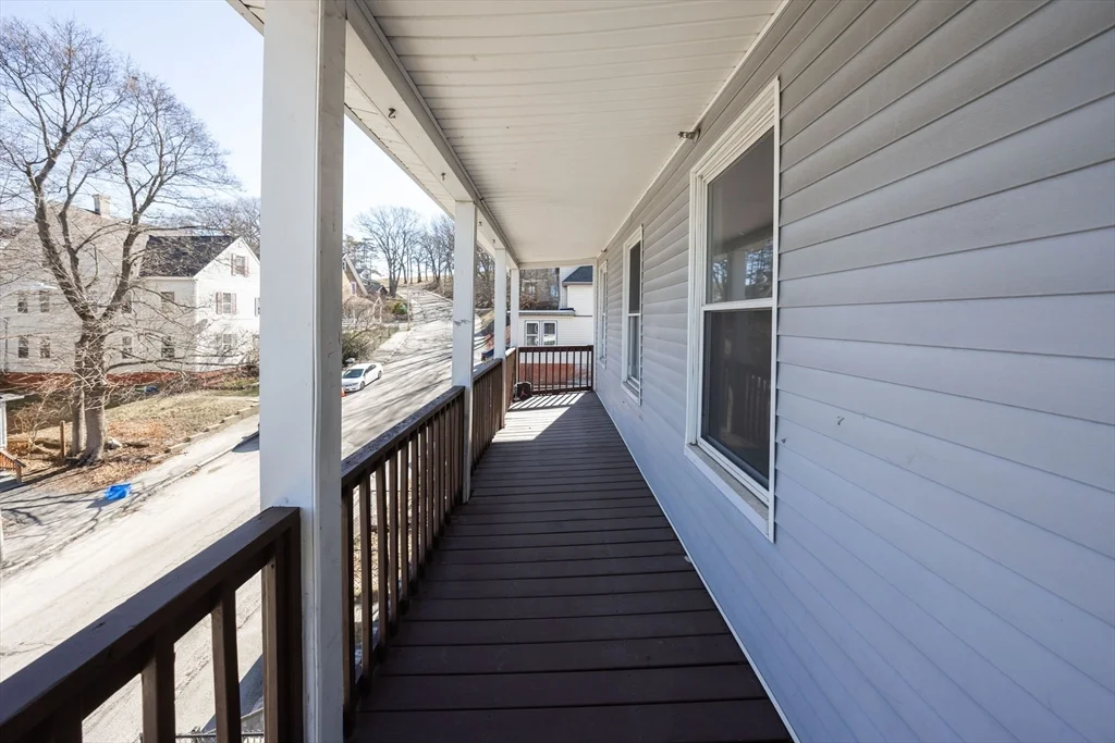 4 bed, 1 bath apartment for rent at 92 Green Hill Pkwa Unit 2, Worcester — photo 2 of 17
