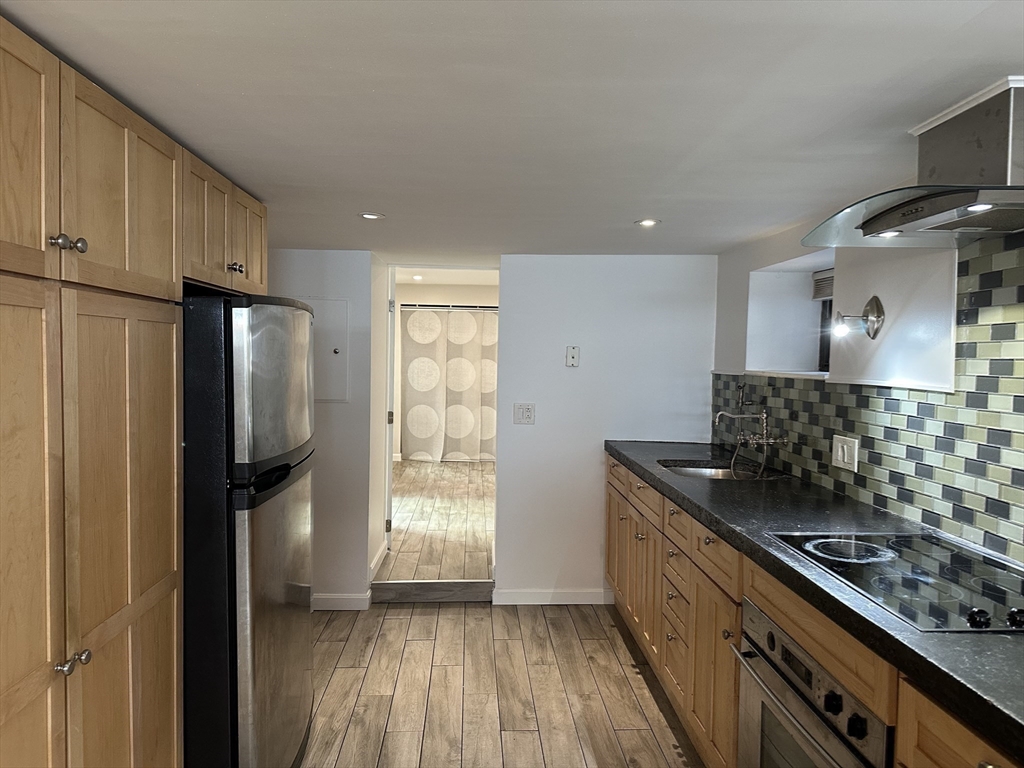 1 bed, 1 bath apartment for rent at 92 Green St Unit 1, Charlestown — photo 8 of 24