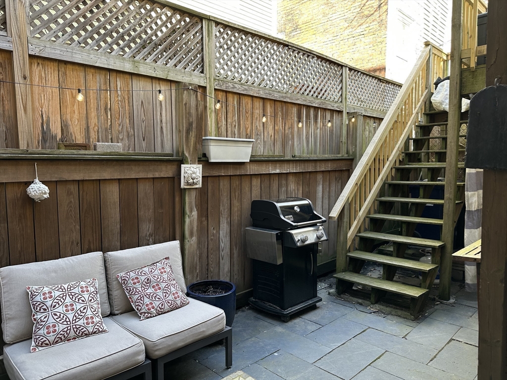 1 bed, 1 bath apartment for rent at 92 Green St Unit 1, Charlestown — photo 20 of 24
