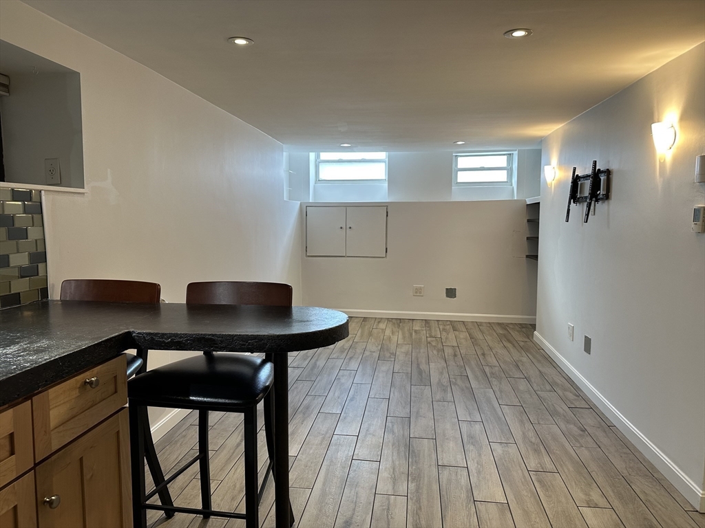 1 bed, 1 bath apartment for rent at 92 Green St Unit 1, Charlestown — photo 3 of 24