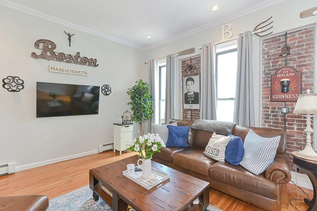 2 bed, 2 bath apartment for rent at 92 Green St Unit 3, Charlestown